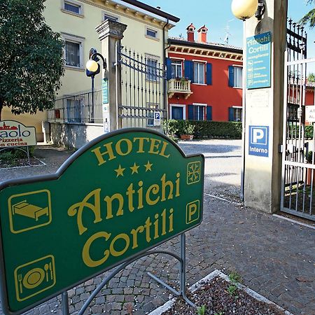 Hotel Antichi Cortili ดอสโซบัวโน ภายนอก รูปภาพ