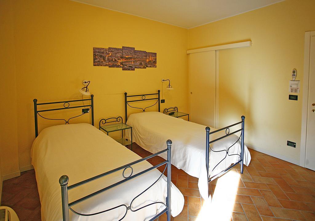 Hotel Antichi Cortili ดอสโซบัวโน ภายนอก รูปภาพ