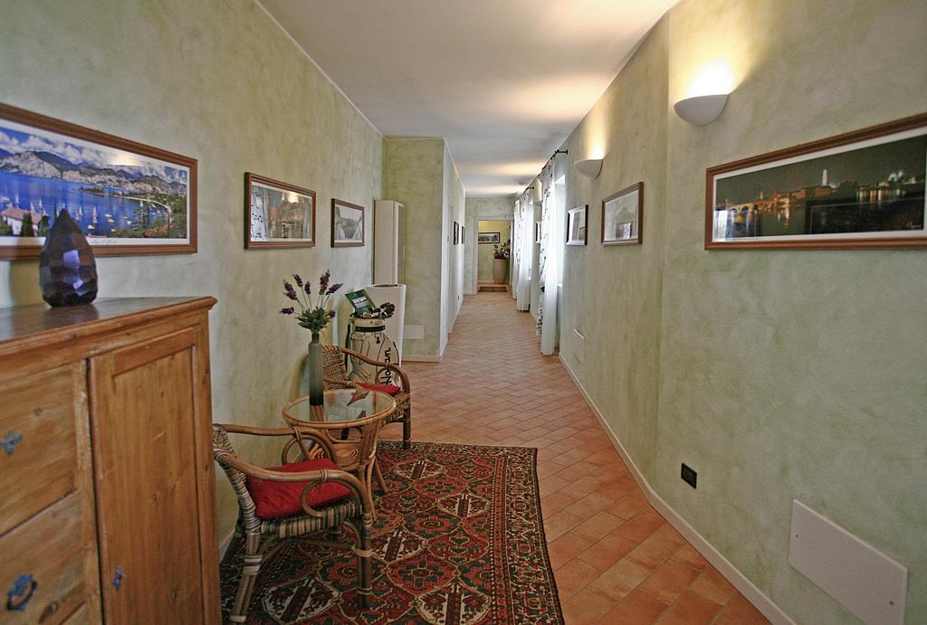 Hotel Antichi Cortili ดอสโซบัวโน ภายนอก รูปภาพ
