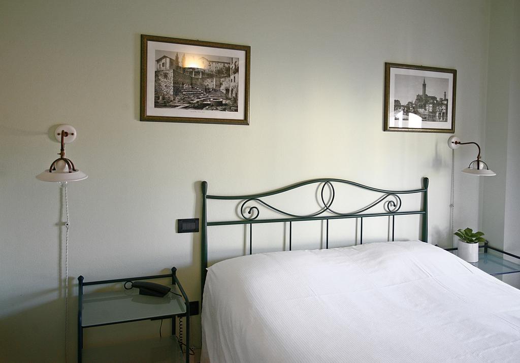 Hotel Antichi Cortili ดอสโซบัวโน ภายนอก รูปภาพ